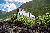 Azzorre, Isola Sao Jorge - Escursione alla Faja dos Cubres. Igreja de Santo Cristo, nella Faj da Caldeira de Santo Cristo. 